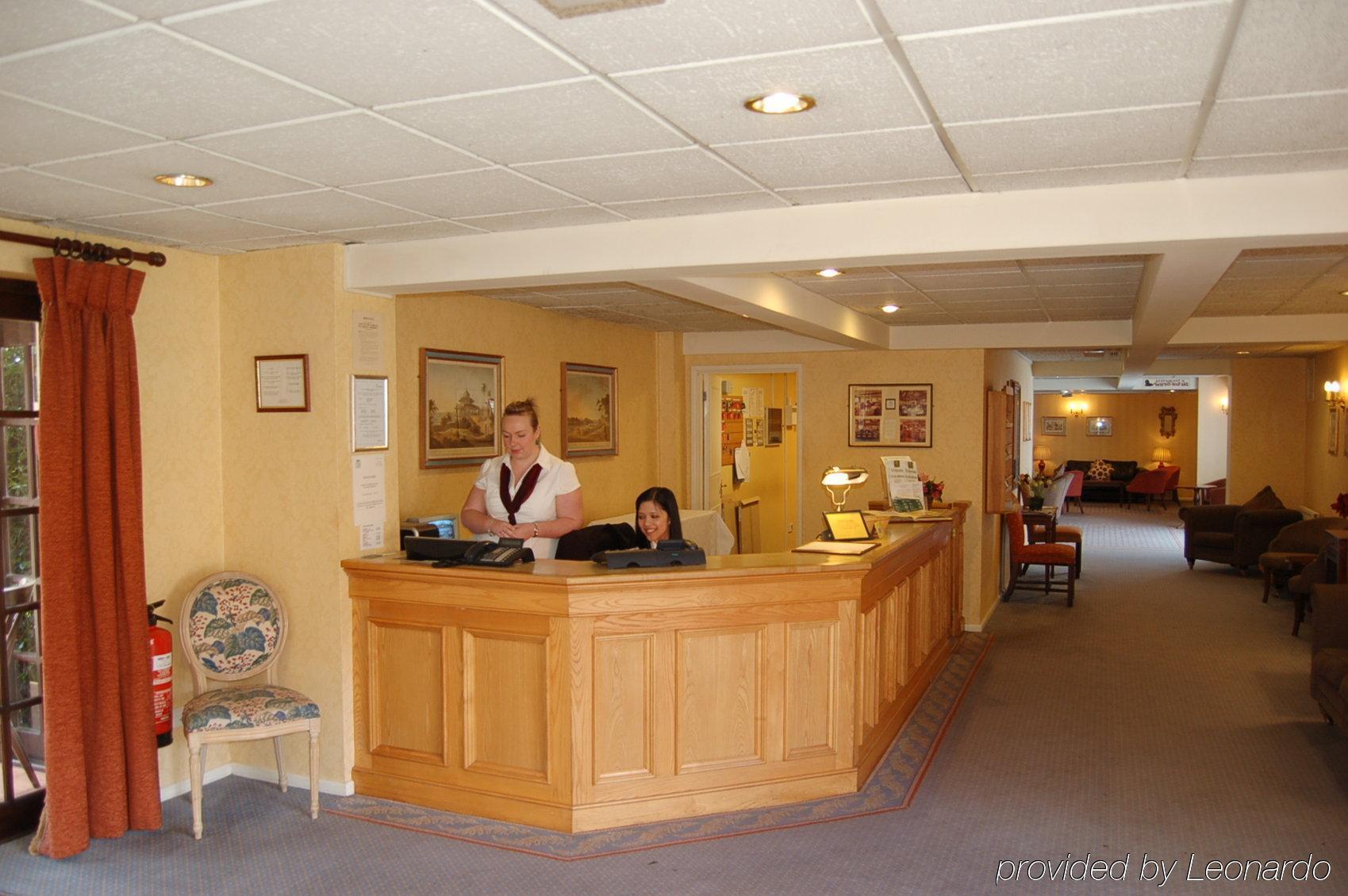 Kings Court Hotel Альчестер Интерьер фото