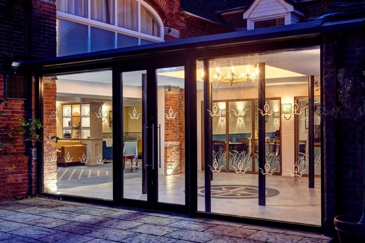 Kings Court Hotel Альчестер Экстерьер фото
